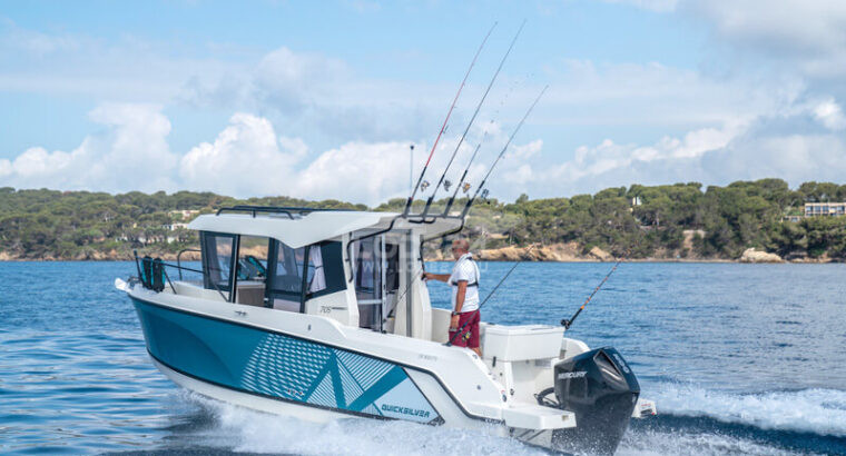 Quicksilver 705 Pilothouse