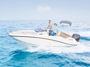 Quicksilver 605 Sundeck