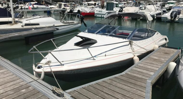 BAYLINER CAPRI